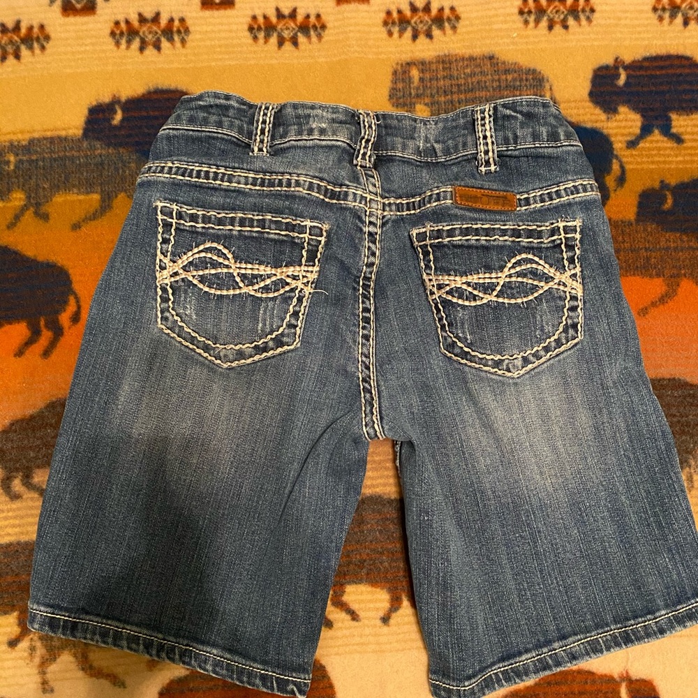 Cowgirl Tuff Co jean shorts mid rise size 27 w